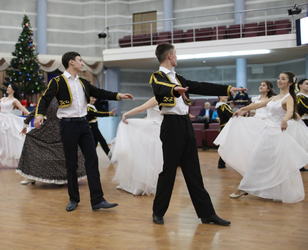 В преддверии Нового года? В преддверии Нового года?