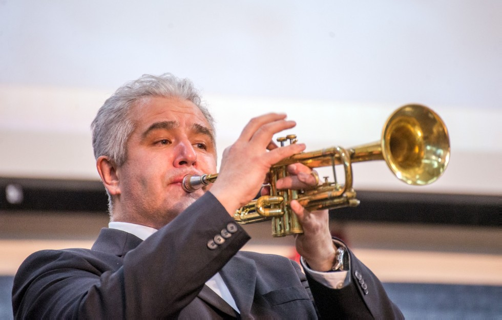 Музыка театра и кино: в ожидании праздника... Музыка театра и кино: в ожидании праздника...