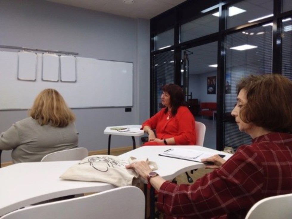 ������ ������� � ����������: ������������ ����������� � �������������