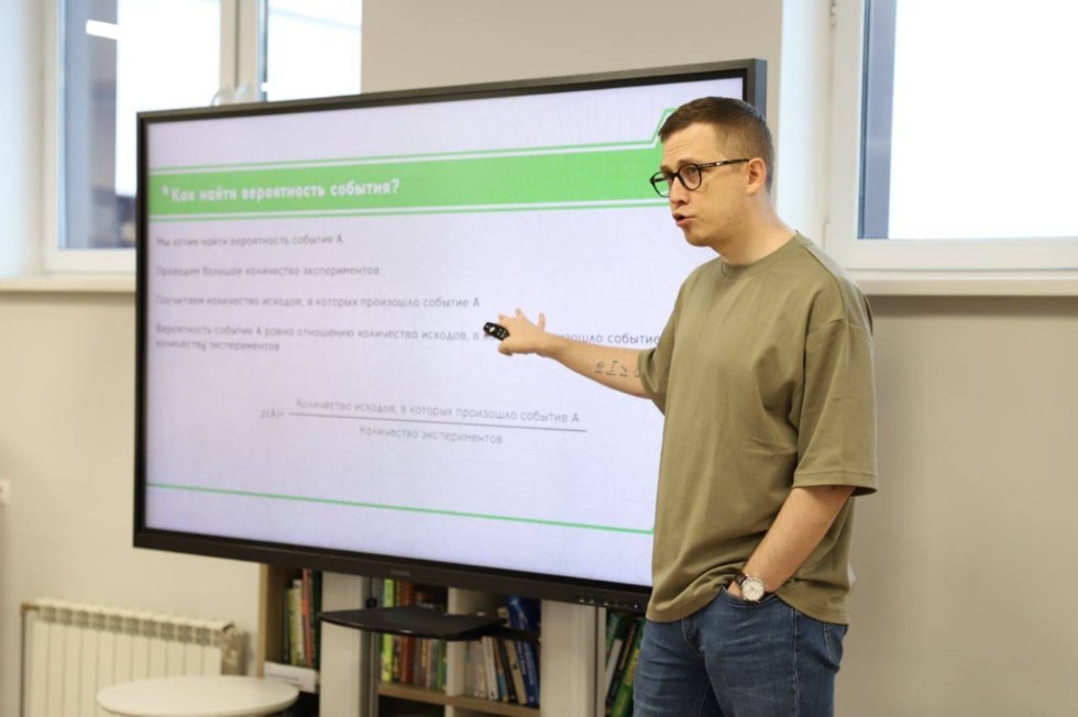 В рамках научного визита в НОМЦ ПФО Насыбуллов Тимур Ринатович прочитал научно-популярные лекции для школьников В рамках научного визита в НОМЦ ПФО Насыбуллов Тимур Ринатович прочитал научно-популярные лекции для школьников