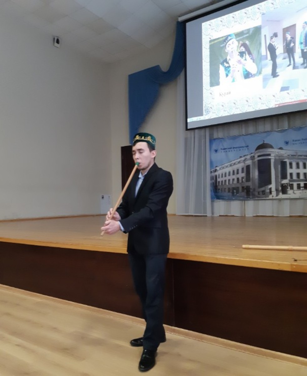 Студенты Высшей школы национального образования и культуры имени Габдуллы Тукая приняли участие в работе 'Школы молодых ученых-исследователей всемирного культурного наследия' в ИМО КФУ Студенты Высшей школы национального образования и культуры имени Габдуллы Тукая приняли участие в работе 'Школы молодых ученых-исследователей всемирного культурного наследия' в ИМО КФУ