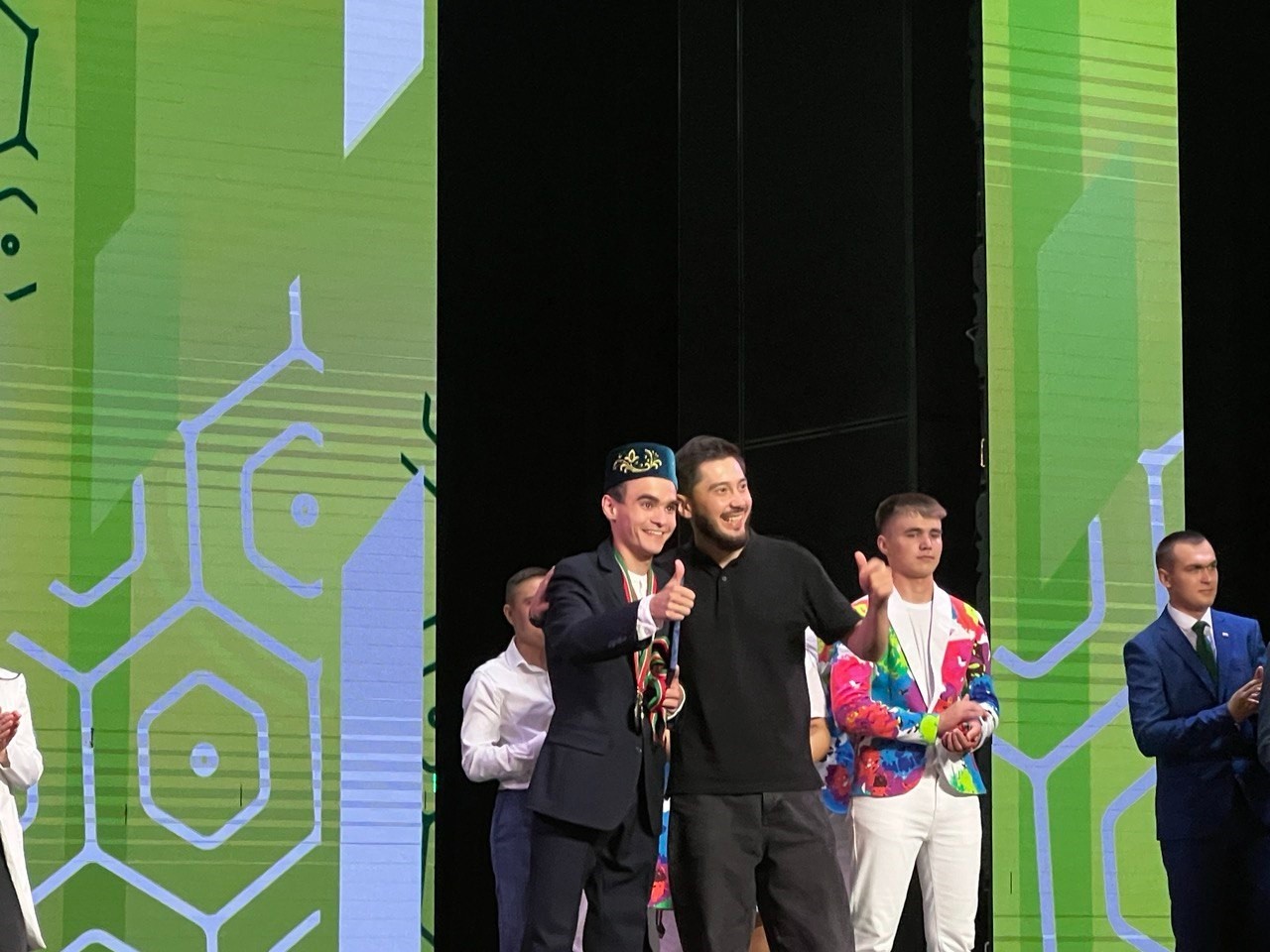 Җиңү - яңа уңышларга бер адым Җиңү - яңа уңышларга бер адым