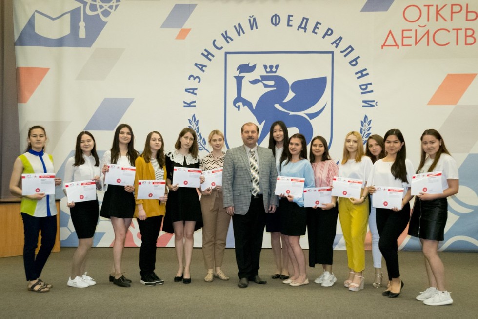 Торжественное подведение итогов юбилейного проекта 'Студенческий марш Победы' Торжественное подведение итогов юбилейного проекта 'Студенческий марш Победы'