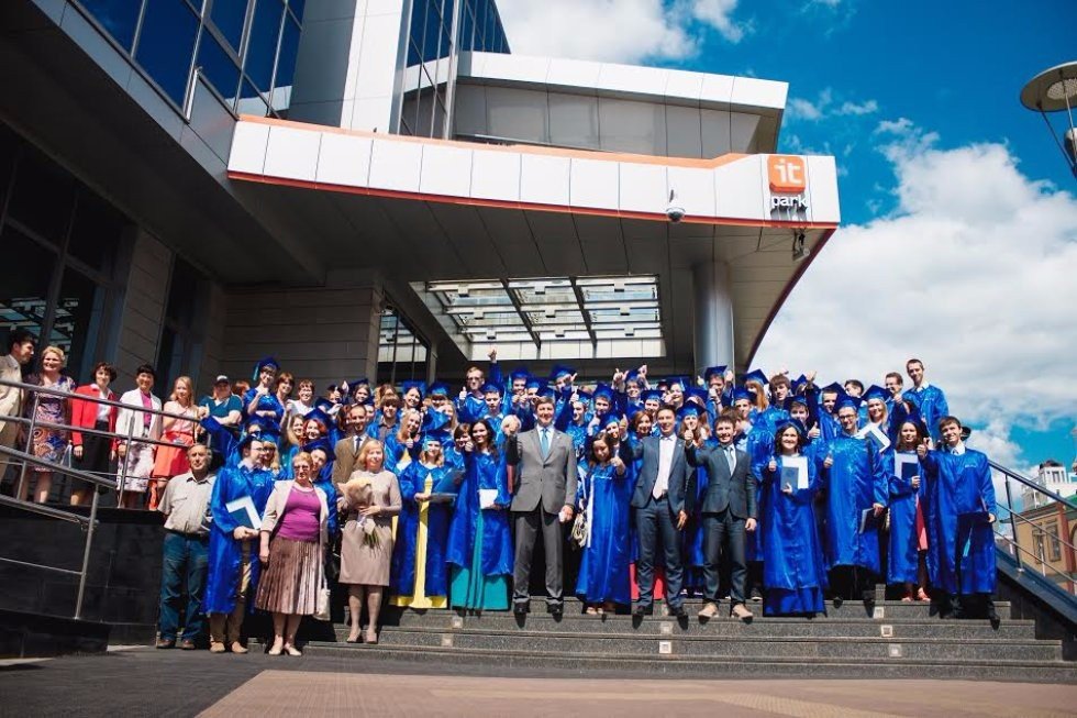 #ITISPROM2015 - We did it! ,Kazan (Volga region) Federal University, Kazan University, ITIS, diplomas, Roman Aleksandrovich Shaikhutdinov, Anton Grachev, ceremony, first graduates,