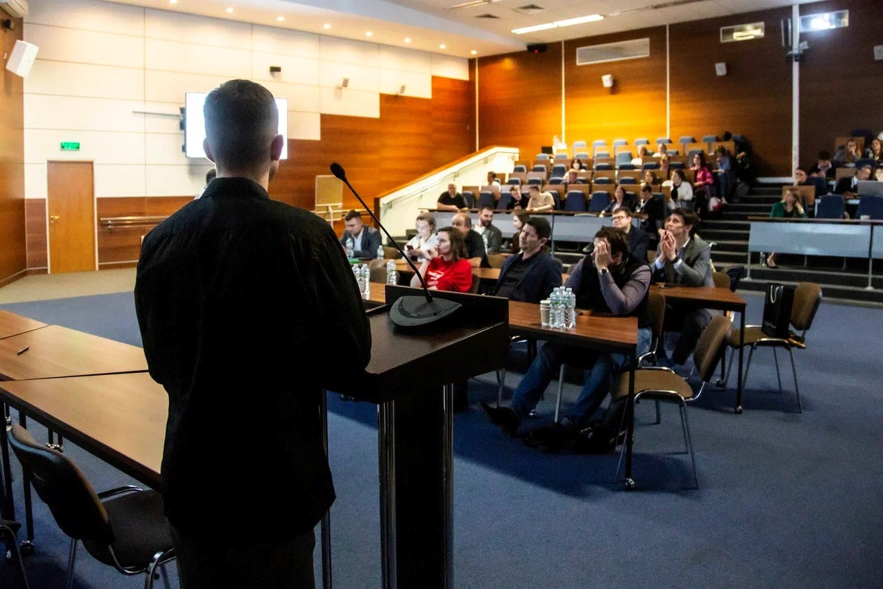 ����� ������ ����� ����������� ������� ������ Data-Diving