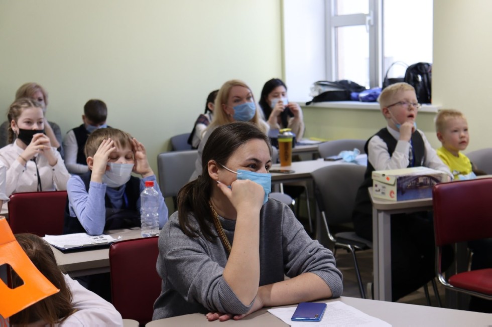 ДОСТОЙНАЯ СМЕНА ДОСТОЙНАЯ СМЕНА