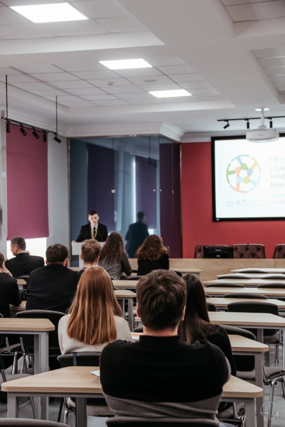 В ИМО прошла I Всероссийская студенческая научная конференция В ИМО прошла I Всероссийская студенческая научная конференция