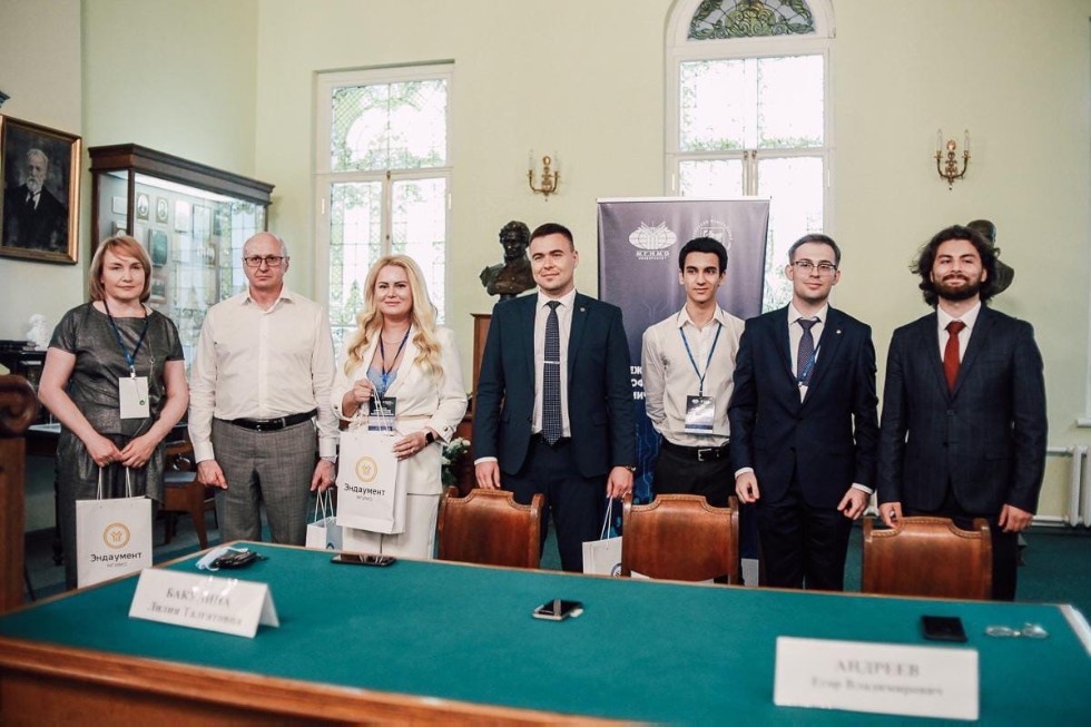 ����� ������ ���������� ����������� ������������ ���������� ������ ������� ����������, ������ ����� ��������� � ������ ����� ����������� ������� ������� � �������� ��������� ���������������� ����������� ��������� � ����������� ����� (�) ��� ������ � ���������� (������������) ������������ ������������