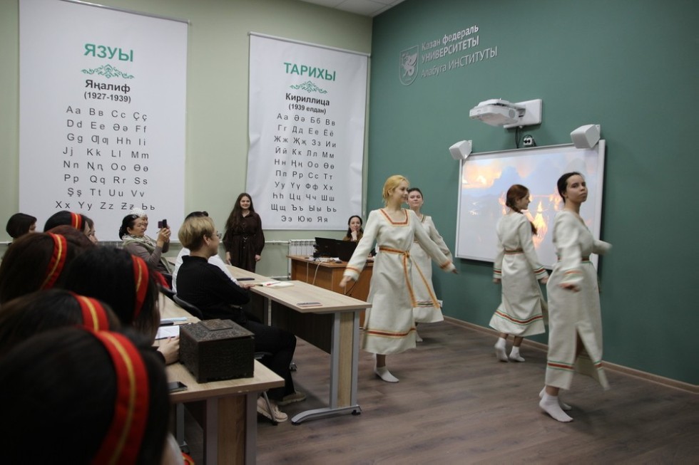 ����� �������� �����