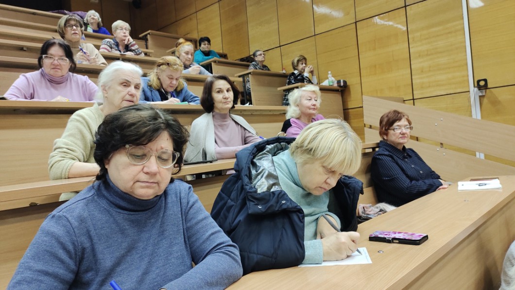 ��������� ��� ������������� � ������� 18 ���� ,����������� �������� �������� ���