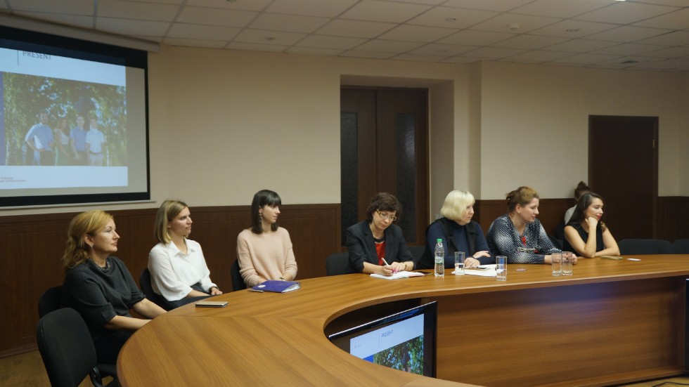 ������ ������ �� ��������������� ������������ � ������ � ��������� ��������� � ������������� ������������ ���