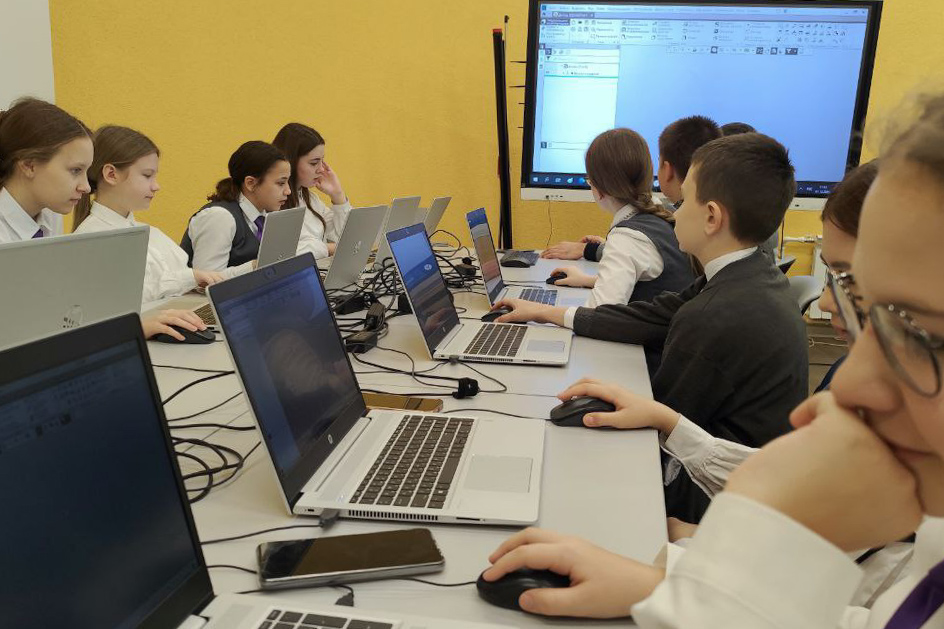 СНК '3D-моделирование' провёл увлекательный урок для шестиклассников лицея №10 СНК '3D-моделирование' провёл увлекательный урок для шестиклассников лицея №10