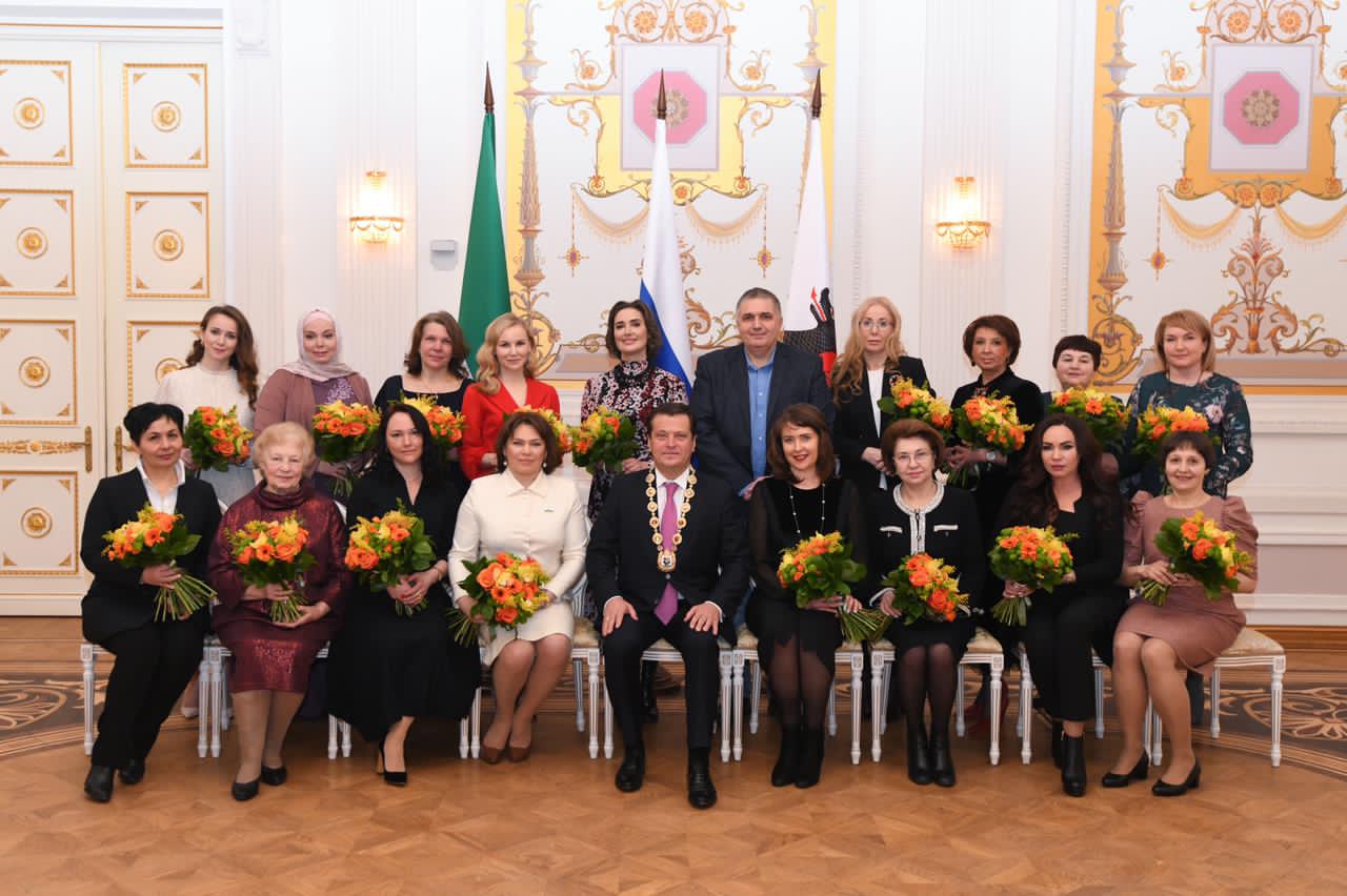 Лилия Бакулина: 'Для меня быть руководителем ? значит быть лидером, за которым готова идти команда' Лилия Бакулина: 'Для меня быть руководителем ? значит быть лидером, за которым готова идти команда'