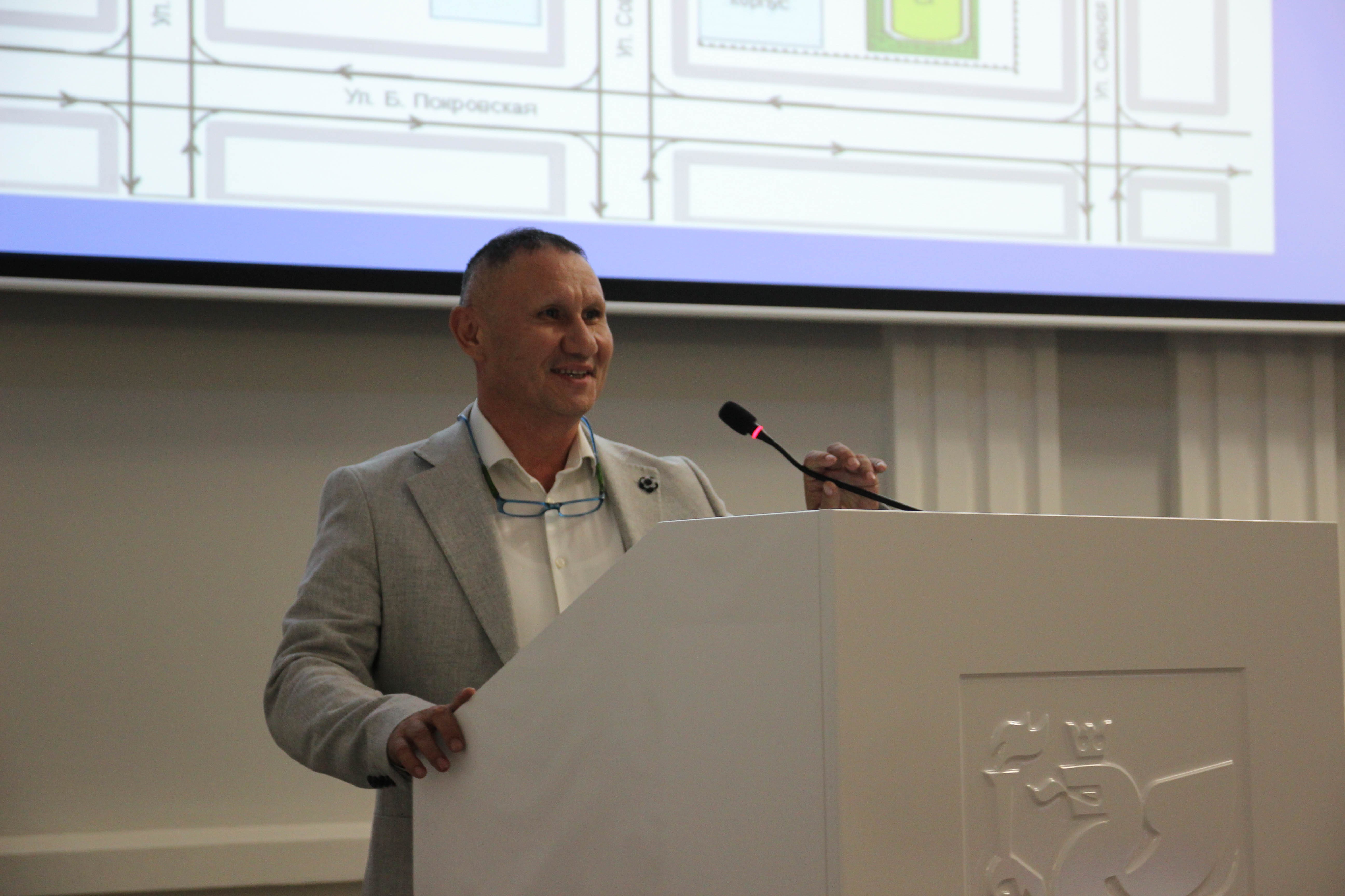 Стартовал учебный год в 'Университетской' школе Стартовал учебный год в 'Университетской' школе