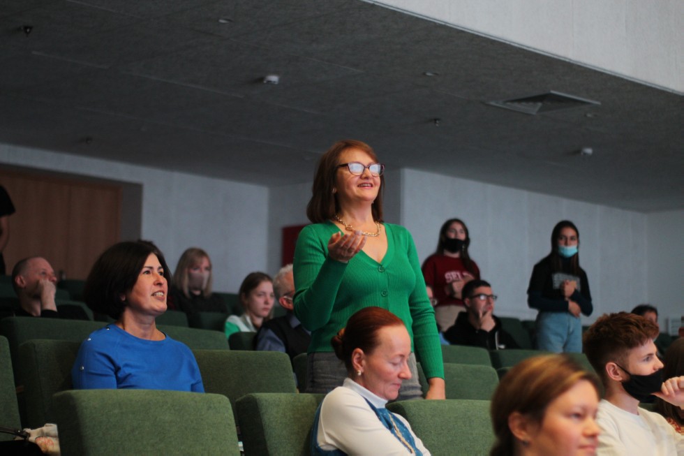 '��� ����' ������ �ә��ә�� '����� ������ �ө��'� �������