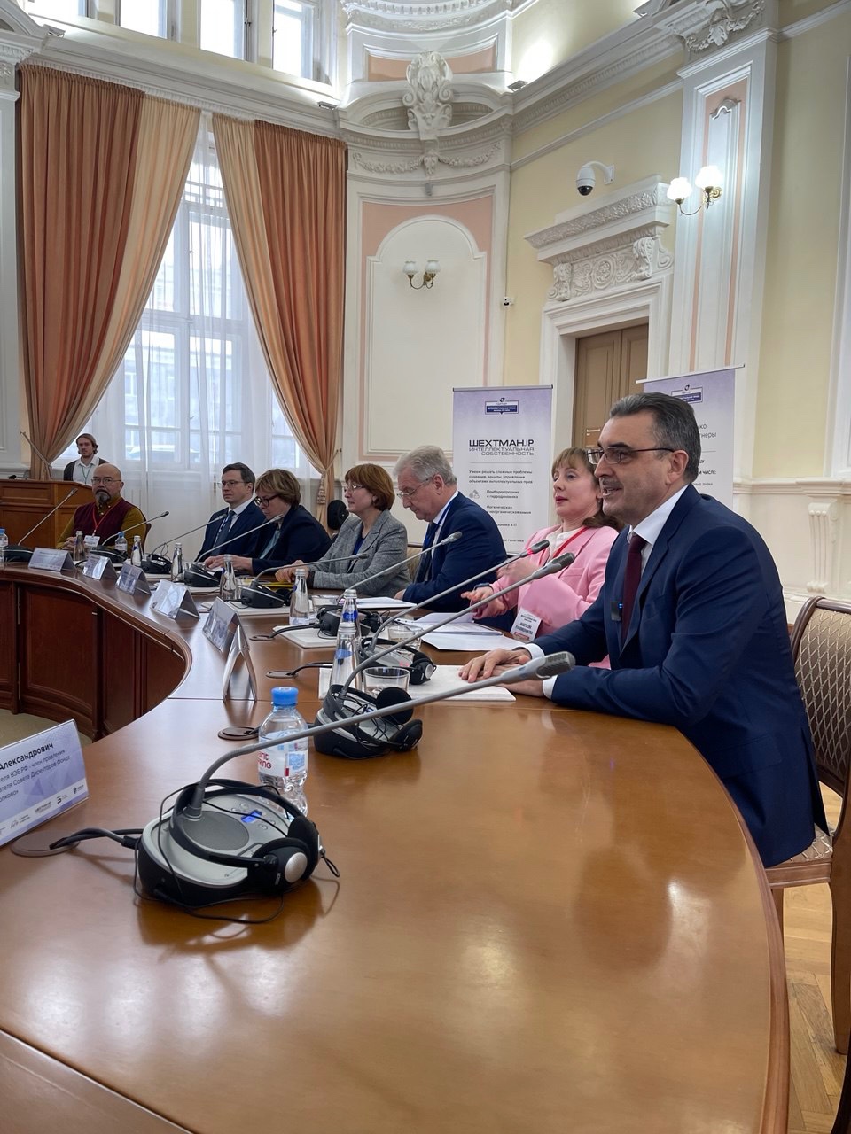 Профессор кафедры предпринимательского и энергетического права приняла участие в конференции, прошедшей в Томском государственном университете Профессор кафедры предпринимательского и энергетического права приняла участие в конференции, прошедшей в Томском государственном университете