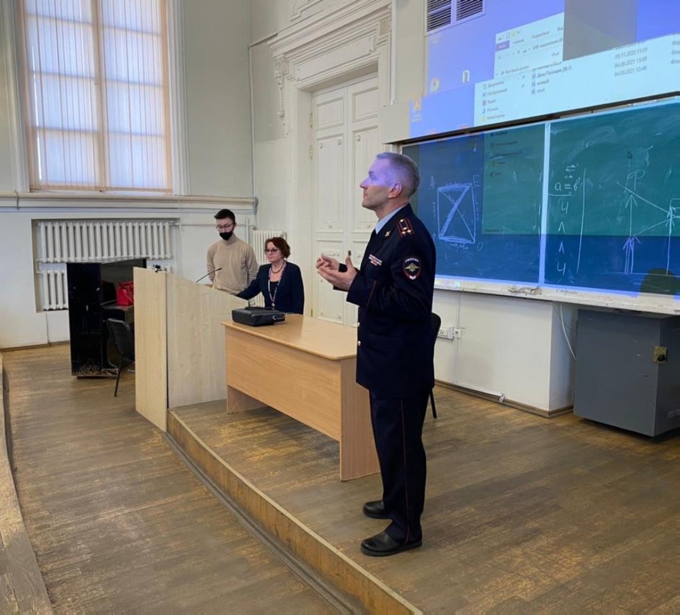 30 ����� � 1 ���������� ��������� ���������� ������ �������� �.�. ��� ��������� 4 ����� � ������������� ���������� ��������� �.�. � ��������� �.�.