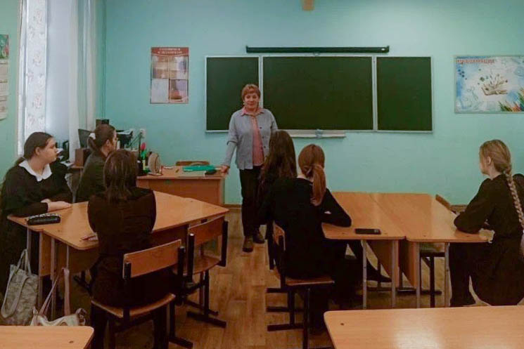 Доцент Елабужского института КФУ представила исследование о функциональной грамотности на межрегиональном семинаре Доцент Елабужского института КФУ представила исследование о функциональной грамотности на межрегиональном семинаре