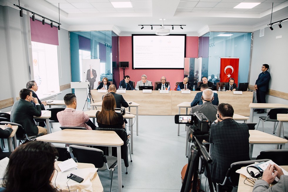 В Институте международных отношений проходит I Международный научный симпозиум 'История и культура Золотой Орды' В Институте международных отношений проходит I Международный научный симпозиум 'История и культура Золотой Орды'