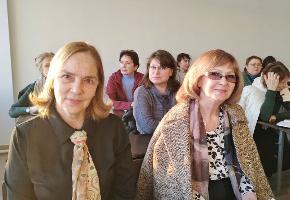 В рамках курса философии студенты элегантного возраста прослушали лекцию, посвященную метафизике любви В рамках курса философии студенты элегантного возраста прослушали лекцию, посвященную метафизике любви