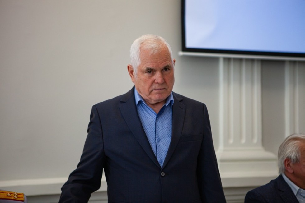 Встреча студентов ЕИ КФУ с активом Совета ветеранов Елабуги и ЕМР Встреча студентов ЕИ КФУ с активом Совета ветеранов Елабуги и ЕМР