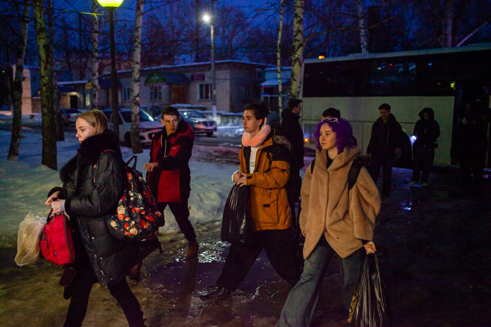 50 одиннадцатиклассников из городов Лисичанск и Рубежное прибыли в Елабугу 50 одиннадцатиклассников из городов Лисичанск и Рубежное прибыли в Елабугу