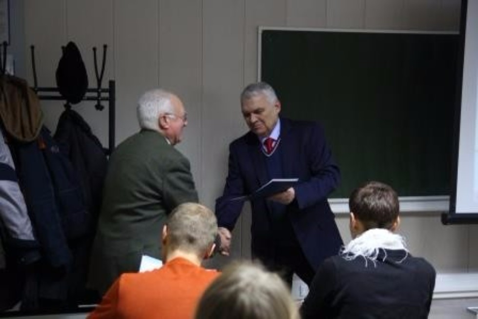 ����� ��������� ������������ 