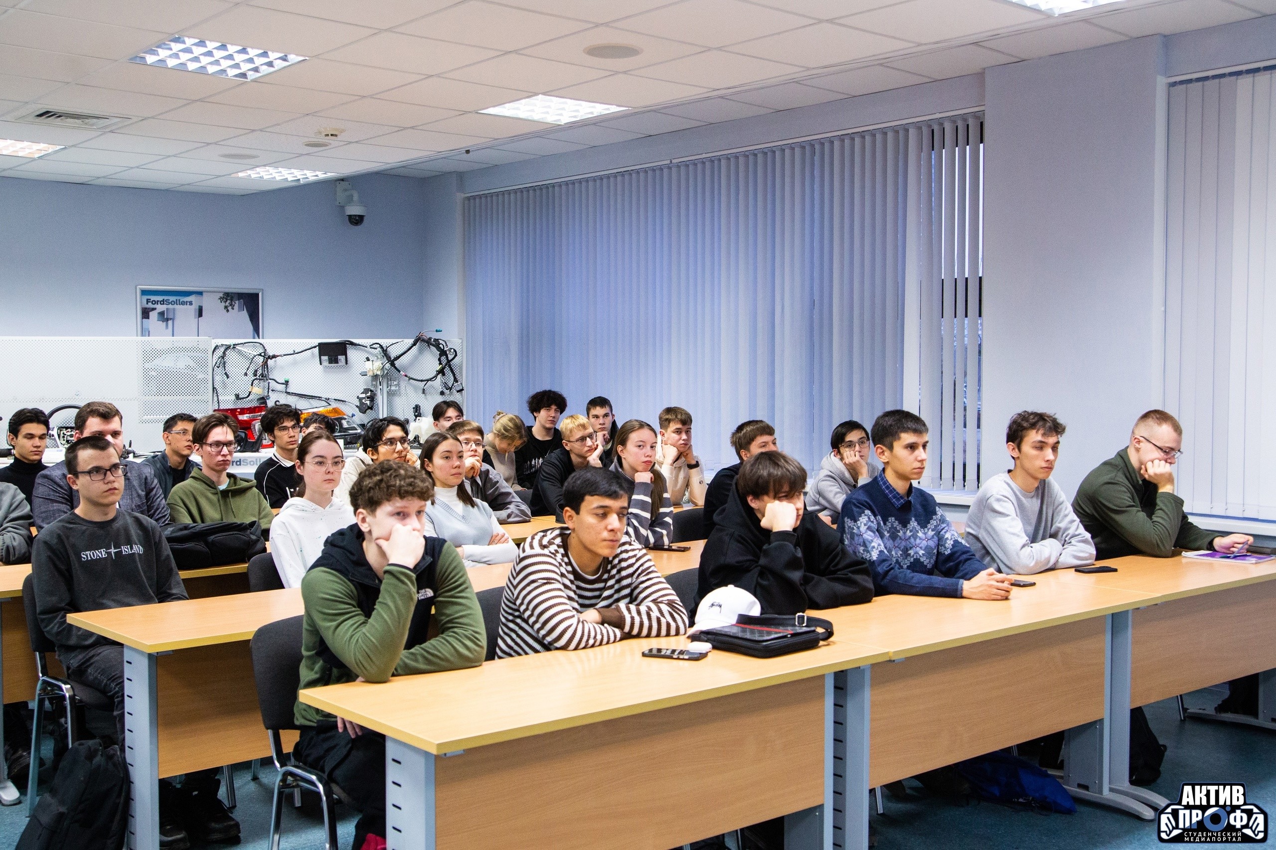 Научное будущее Набережночелнинского института КФУ! Научное будущее Набережночелнинского института КФУ!