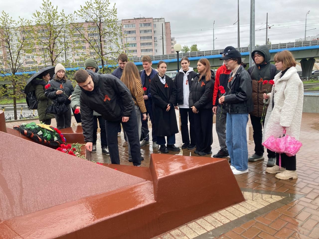 Возложение цветов Возложение цветов