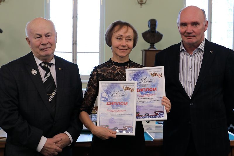 В Музее истории КФУ состоялась церемония награждения активистов Совета ветеранов В Музее истории КФУ состоялась церемония награждения активистов Совета ветеранов