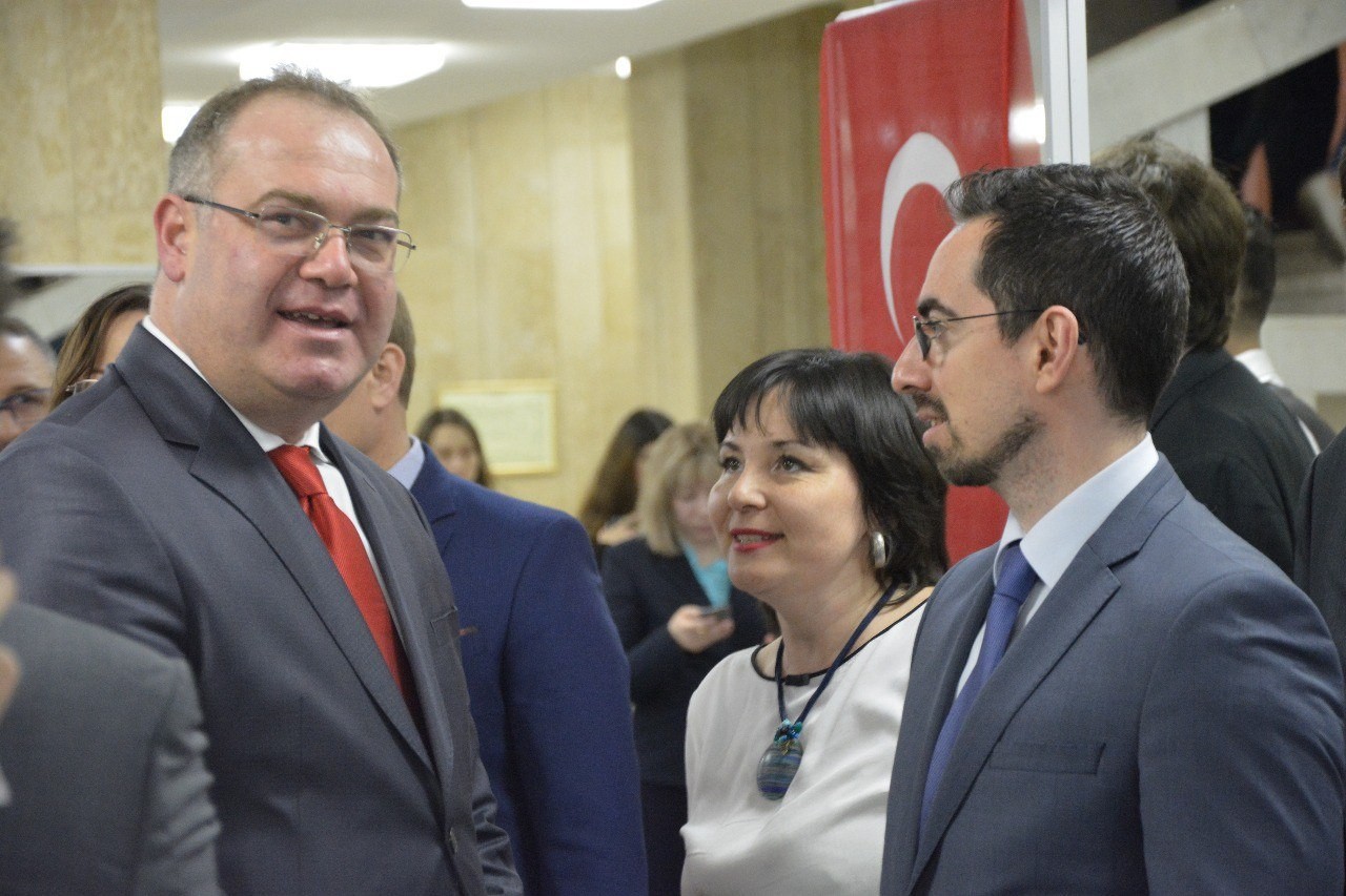 В КФУ подвели итоги II Всероссийского конкурса по турецкому языку и культуре В КФУ подвели итоги II Всероссийского конкурса по турецкому языку и культуре