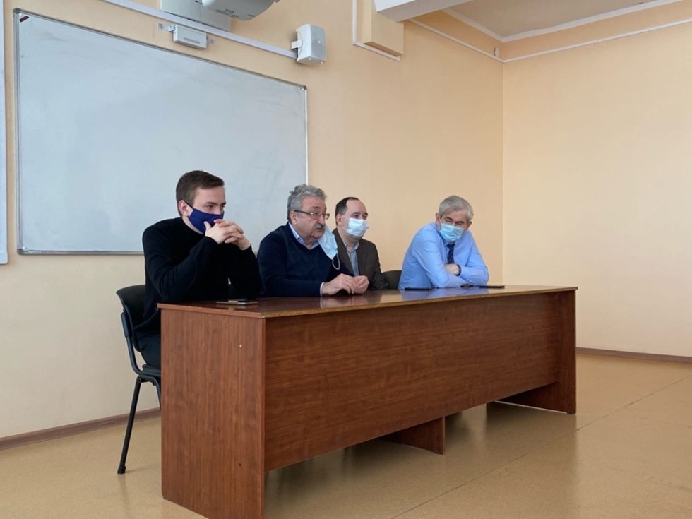 Прошла встреча старост с директоратом Инженерного института Прошла встреча старост с директоратом Инженерного института