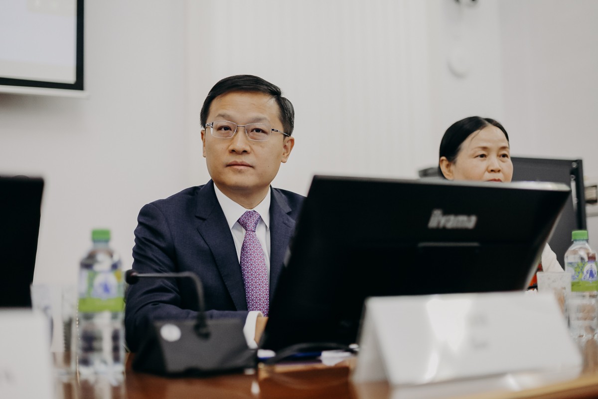 В КФУ стартовал форум 'Россия и Китай в меняющемся мире' В КФУ стартовал форум 'Россия и Китай в меняющемся мире'