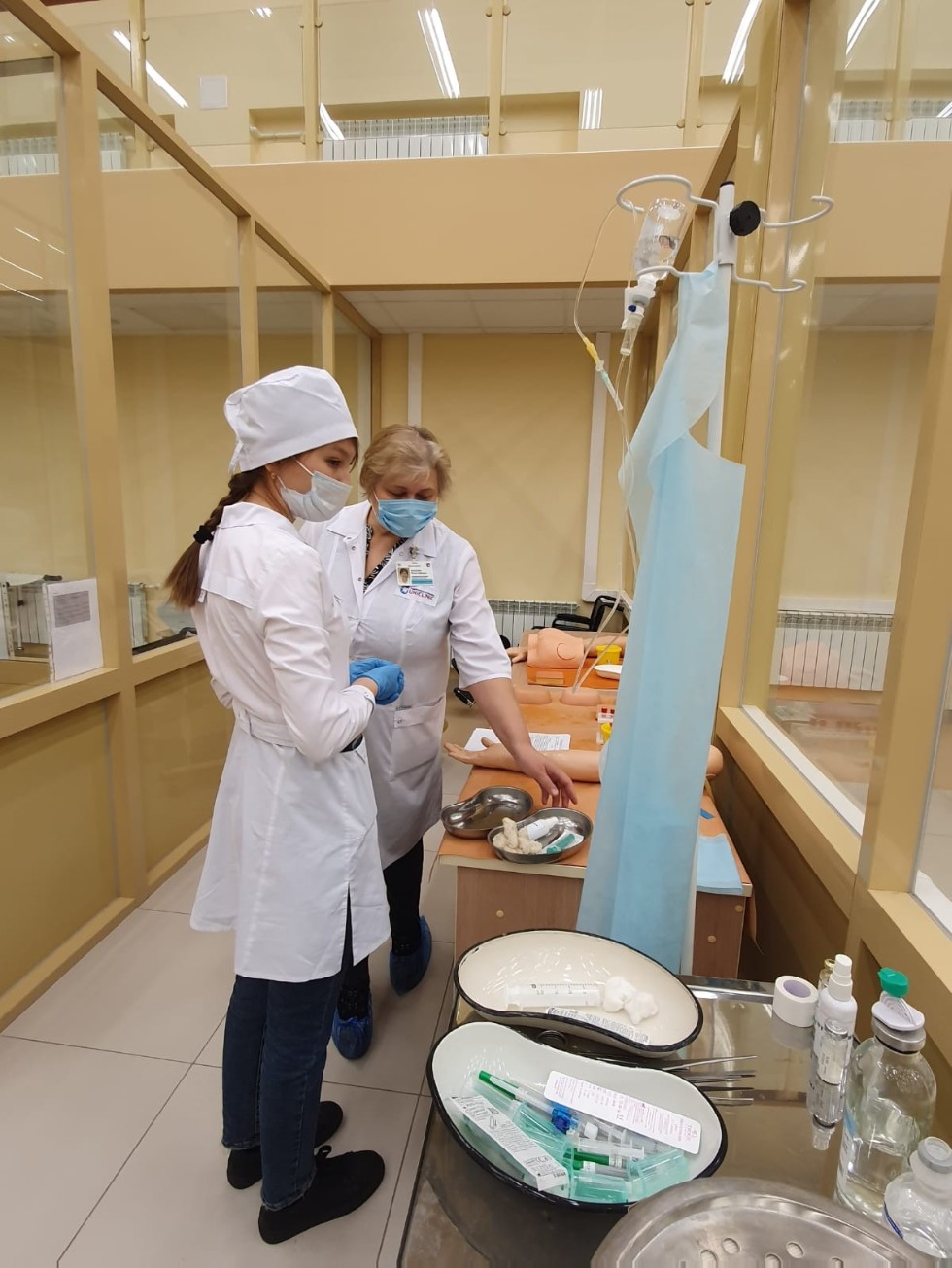 В ИФМиБ КФУ прошла сертификация на должности среднего медицинского персонала В ИФМиБ КФУ прошла сертификация на должности среднего медицинского персонала