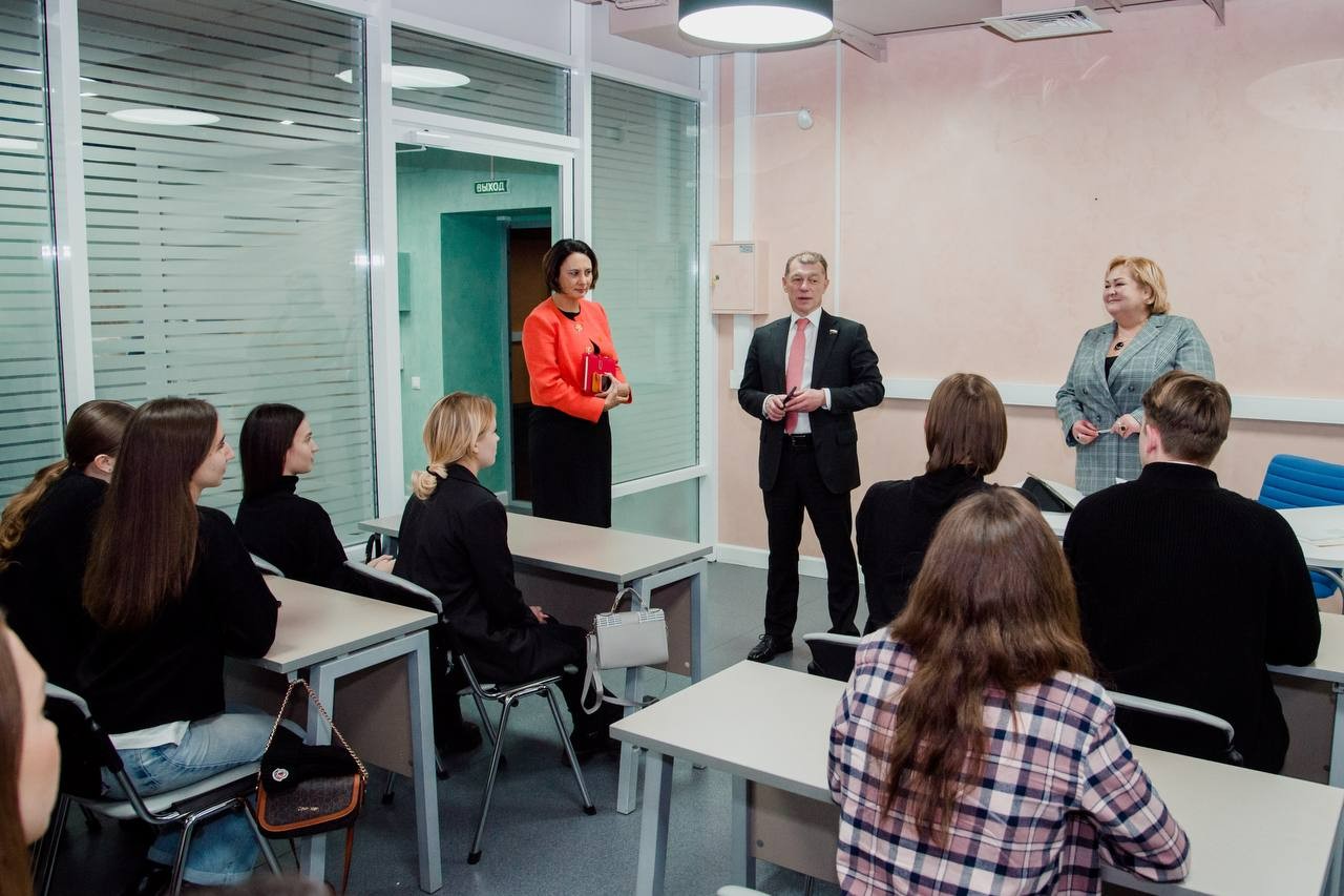 ������� ��������������� ���� �� � ������ � ����