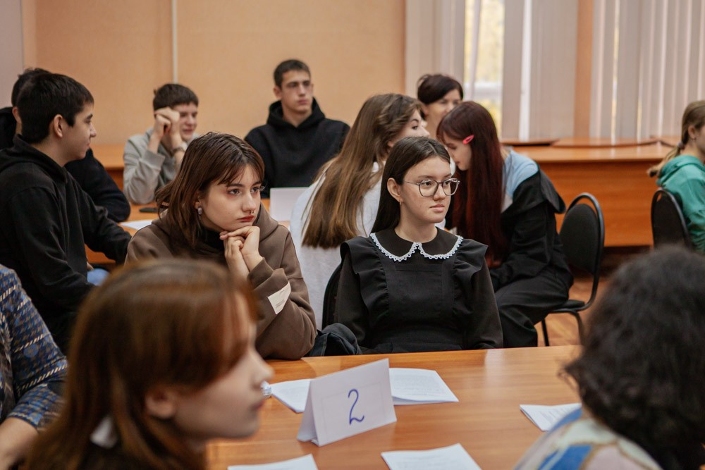 Элективные курсы 'Основы психологии и педагогики' для профильных психолого-педагогических классов в Елабужском институте КФУ: продолжение следует... Элективные курсы 'Основы психологии и педагогики' для профильных психолого-педагогических классов в Елабужском институте КФУ: продолжение следует...