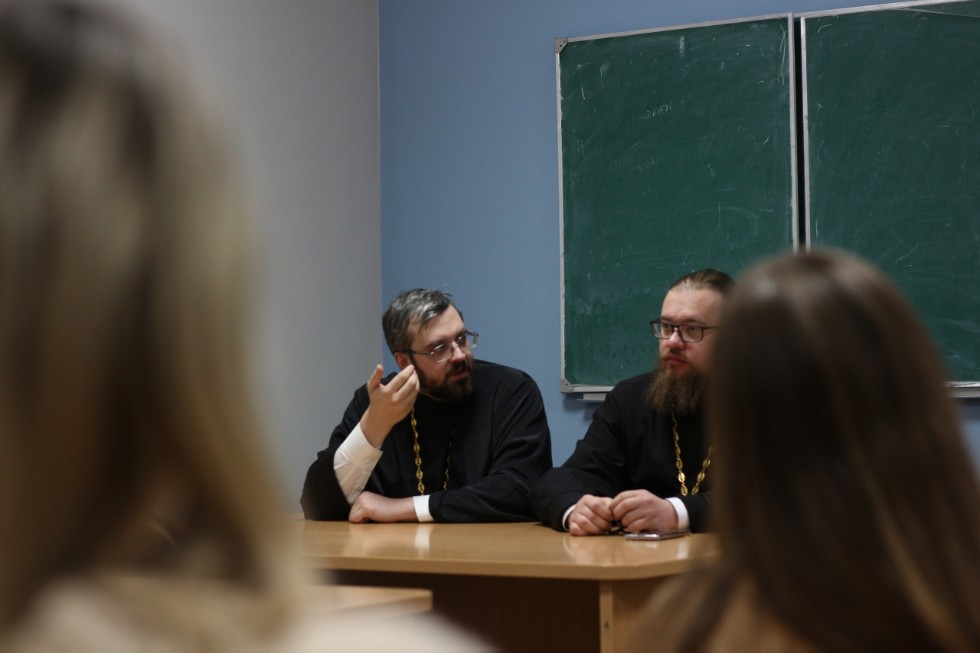 Единство и разделение христиан: конфессии и новые религиозные движения Единство и разделение христиан: конфессии и новые религиозные движения