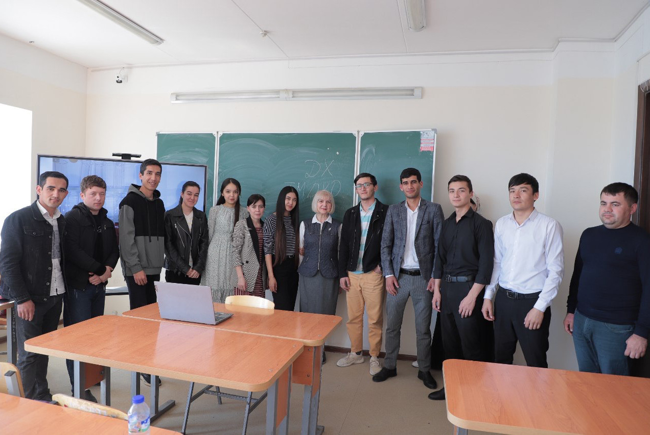 Заведующая кафедрой химического образования провела цикл лекций и практических занятий по методике преподавания химии со студентами Бухарского государственного университета Узбекистана Заведующая кафедрой химического образования провела цикл лекций и практических занятий по методике преподавания химии со студентами Бухарского государственного университета Узбекистана