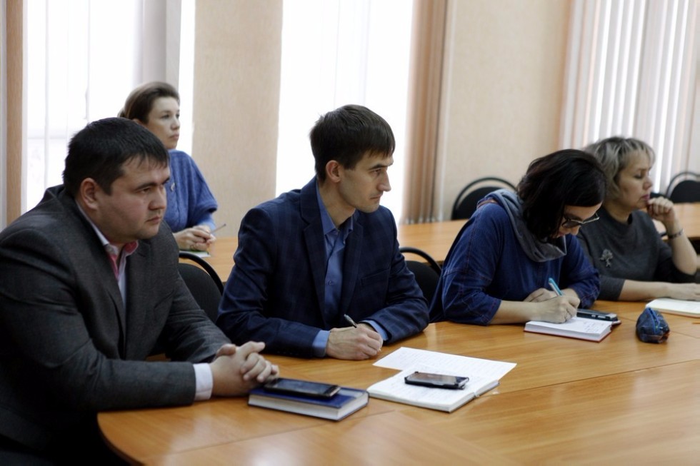 Стратегию развития образования Менделеевского района обсудили в Елабужском институте КФУ Стратегию развития образования Менделеевского района обсудили в Елабужском институте КФУ