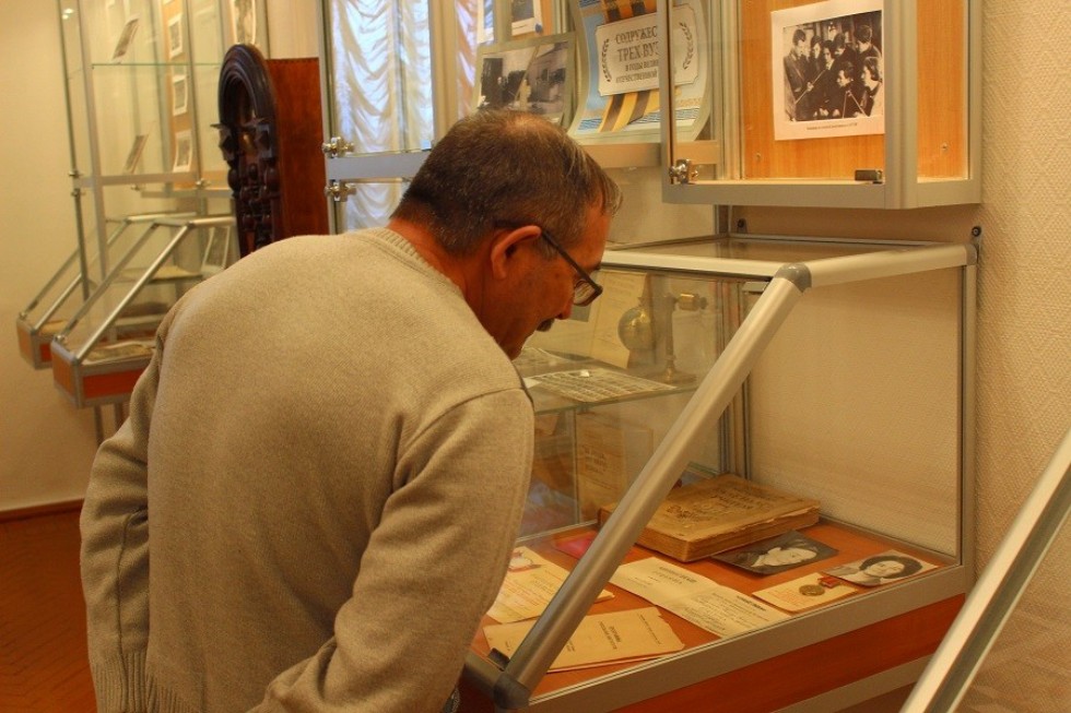 �������� �� �������� ����� �������, ������ � ������