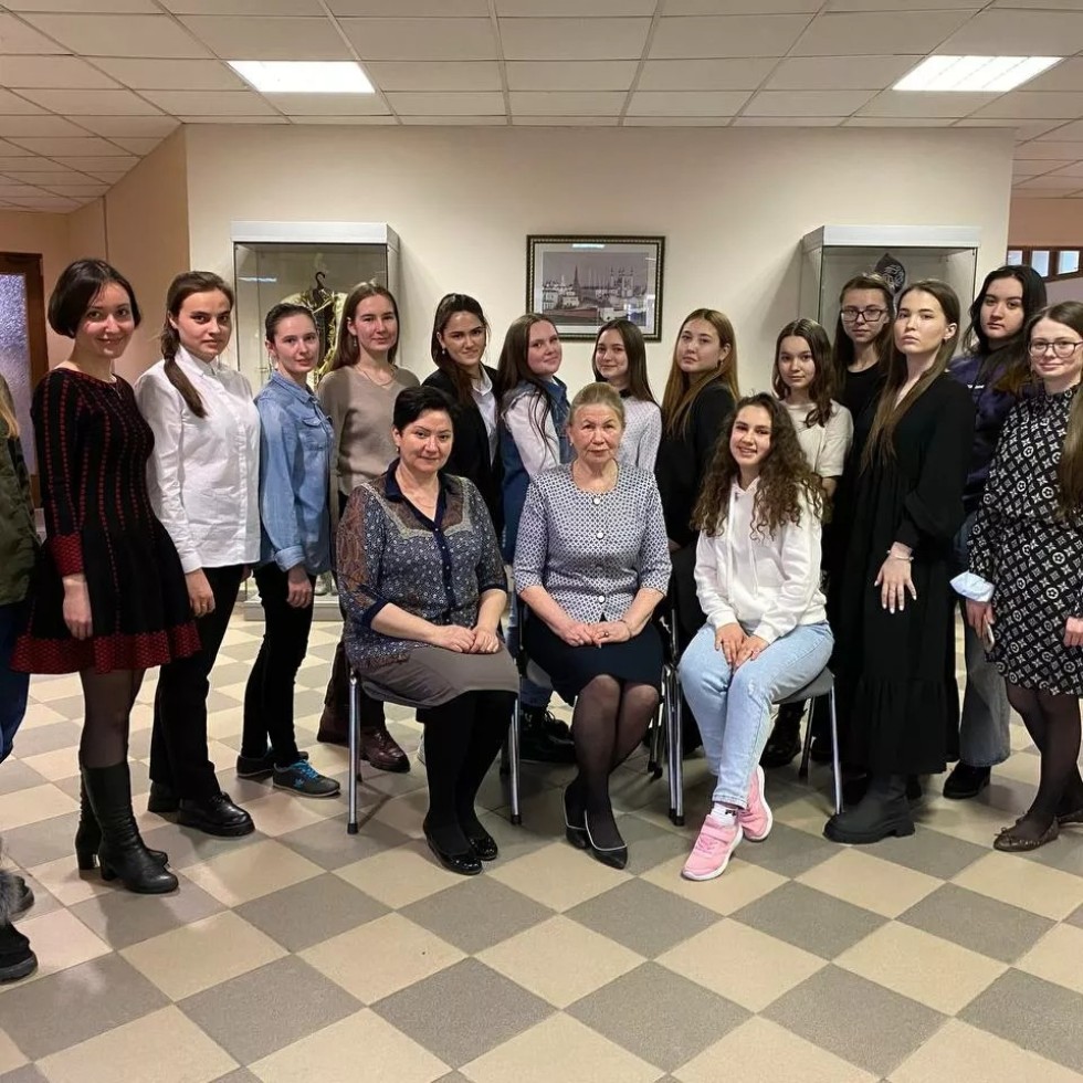 ����� ����ә� �ө��