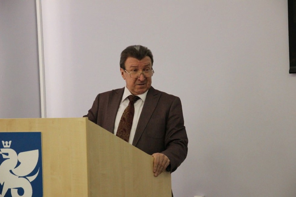 � ���������������: ������������ � ���������