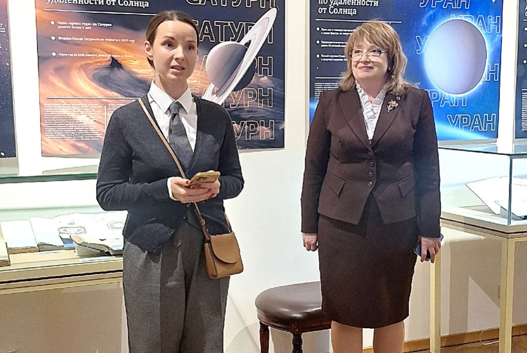 ��������  ,��������