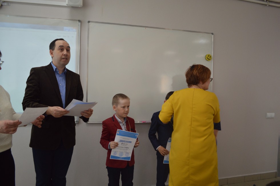 ����� ��������� ���� ������������� 