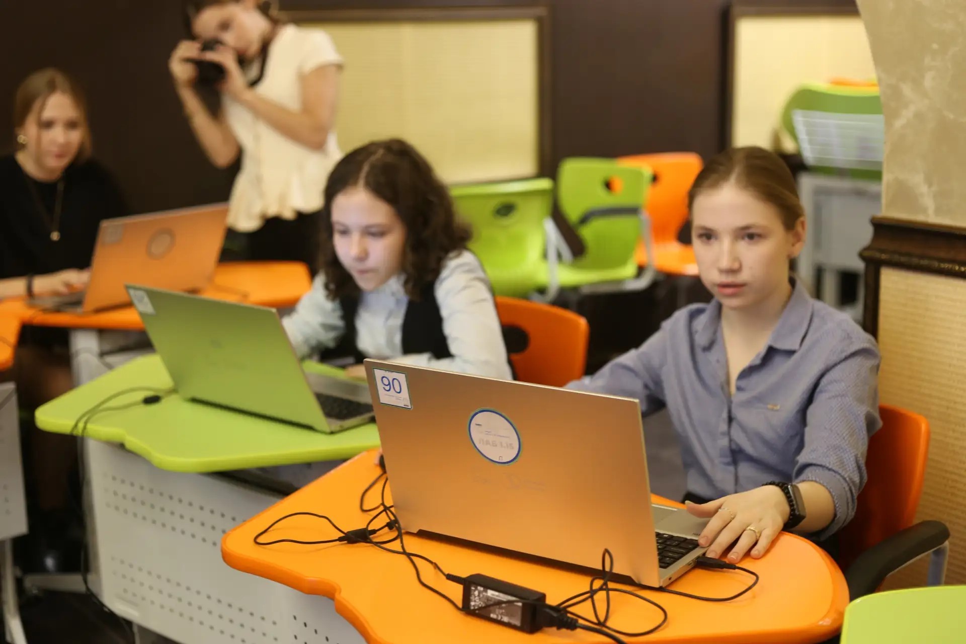 ��� ����� ������� ������ ���-������� � ��������� ������ ��������������� �����������?