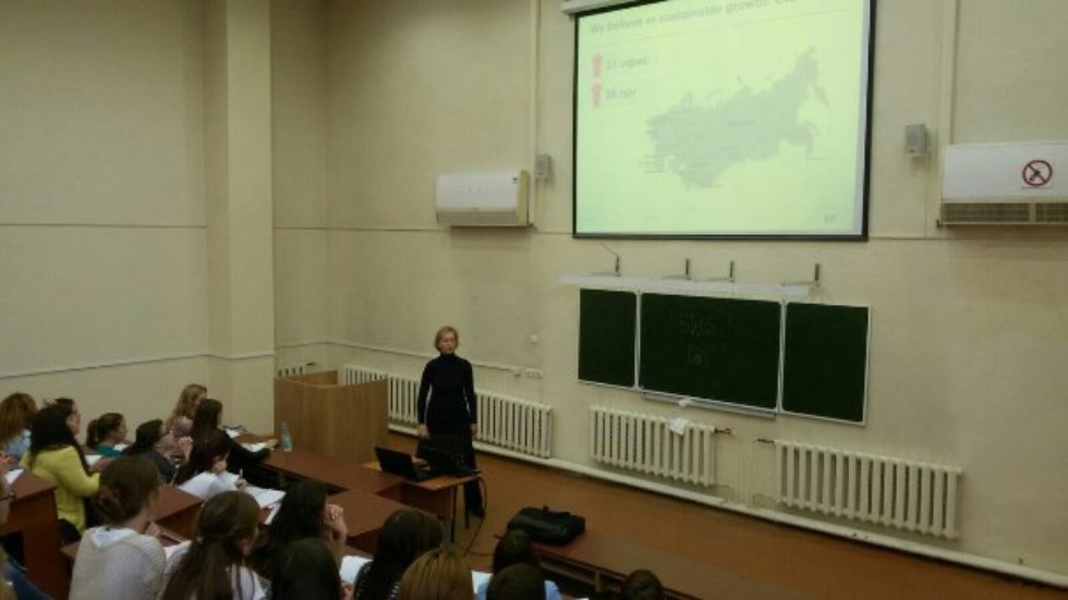 9 �������� � ����� �(�)�� � ������ ������ ���������� ��� �������� '���� �������� EY'.