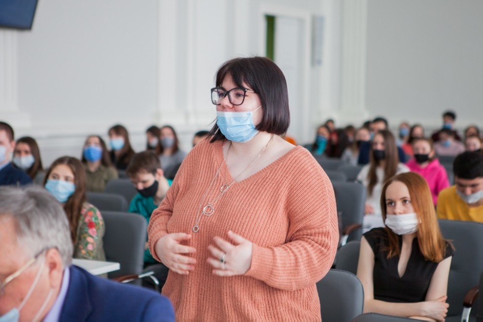 Встреча с председателем городского суда состоялась в Елабужском институте КФУ Встреча с председателем городского суда состоялась в Елабужском институте КФУ