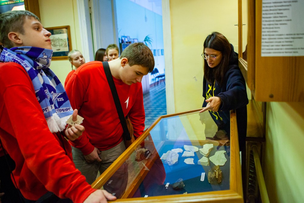 ������������ ������� ������ ����������� ���� ����� � ���������� ��������� ���