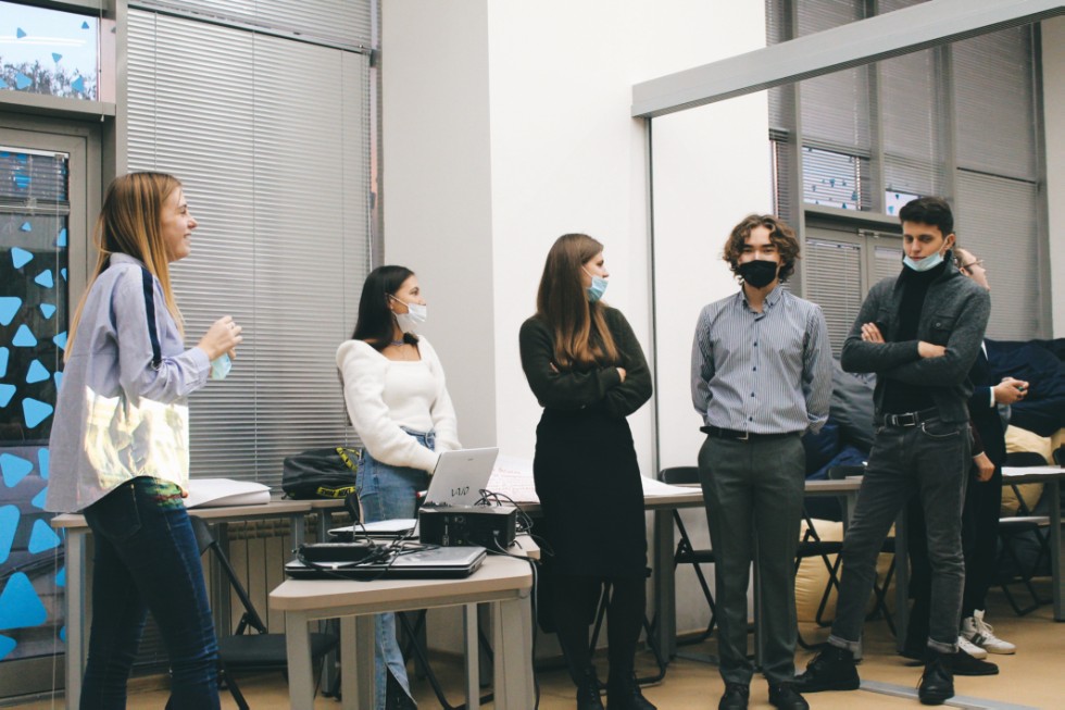 Встреча с представителями Республиканской молодежной антикоррупционной программы 'Не дать ? Не взять!' прошла в КФУ Встреча с представителями Республиканской молодежной антикоррупционной программы 'Не дать ? Не взять!' прошла в КФУ