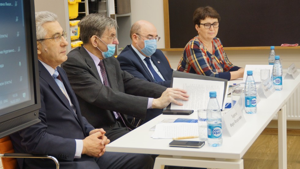 �������� ������������� ������-������������ �����������, ����������� 100-����� �� ��� �������� ��������� ��� ���������